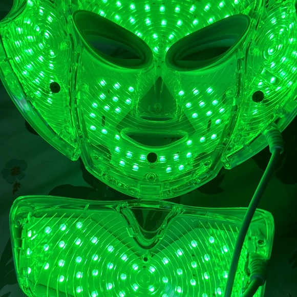 LED Face Light - Picture 3 of 10